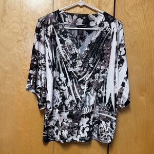 Simply irresistible top